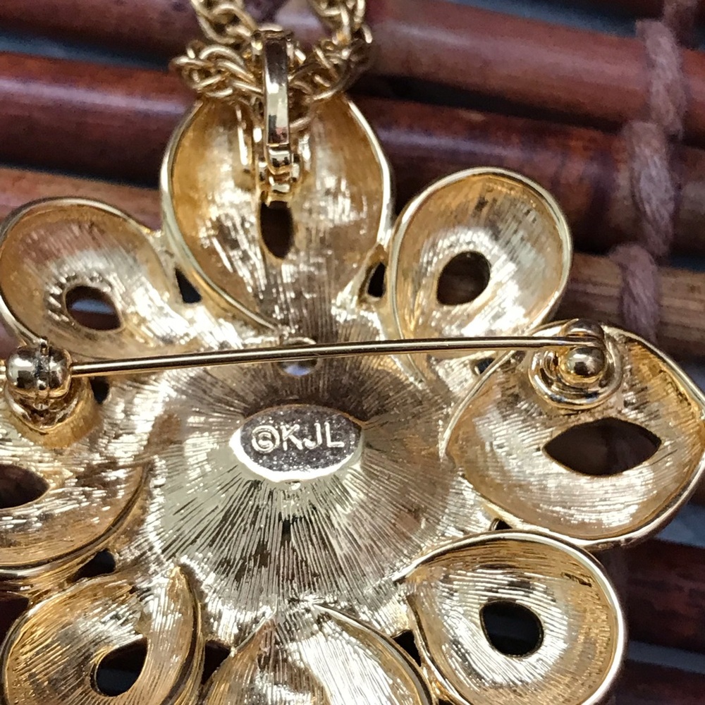 Kennth Jay Lane Gold Tone Chain with Brooch/Pin Pendant Purple Stone 30” - Picture 7 of 12